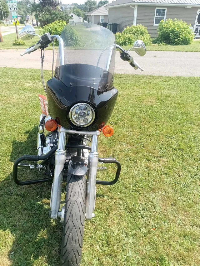 2008 Harley-Davidson, 33 000 km, dovoz Kanada — foto 3 z 5