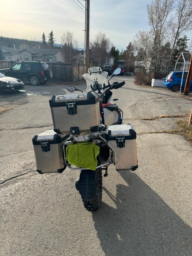 2018 BMW, 18 000 km, dovoz Kanada — foto 4 z 5