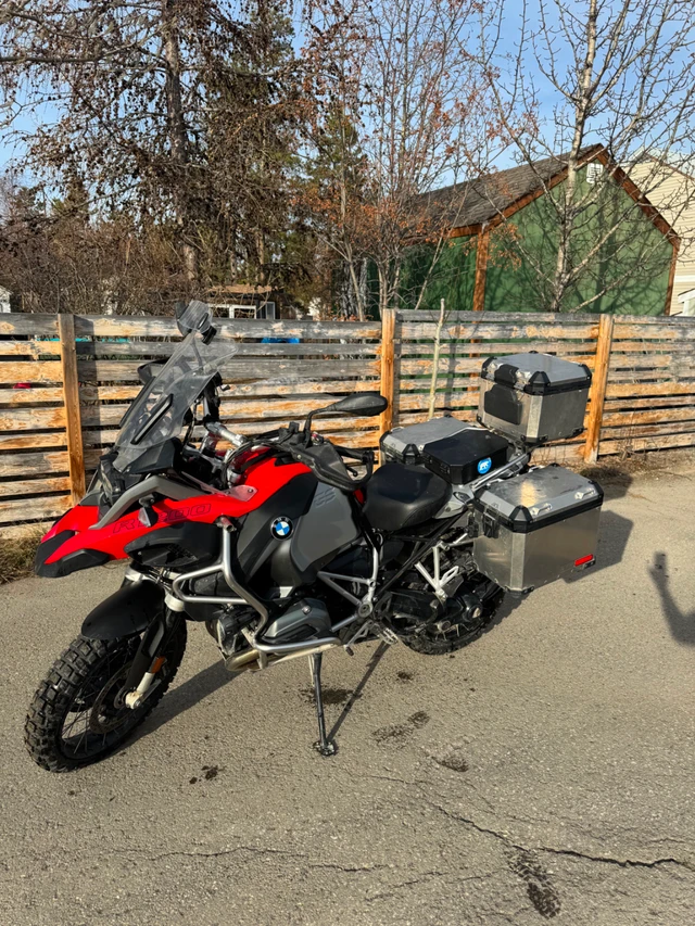 2018 BMW, 18 000 km, dovoz Kanada — foto 5 z 5