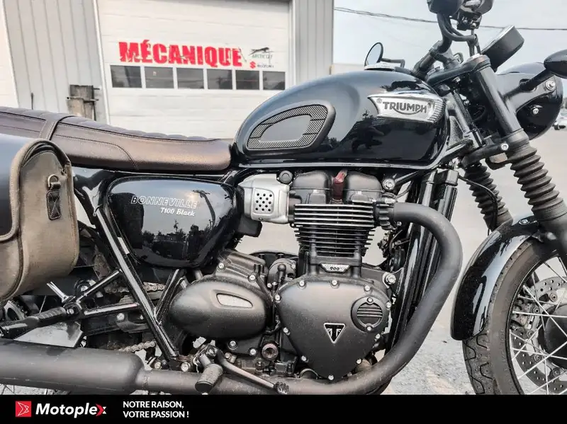 2018 Triumph Unspecified, 9 145 km, dovoz Kanada — foto 2 z 6