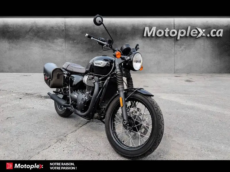 2018 Triumph Unspecified, 9 145 km, dovoz Kanada — foto 3 z 6