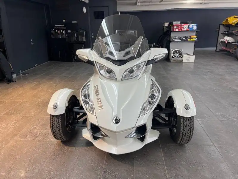 2011 Can-Am Unspecified, 77 002 km, dovoz Kanada — foto 3 z 8