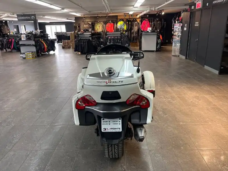 2011 Can-Am Unspecified, 77 002 km, dovoz Kanada — foto 7 z 8