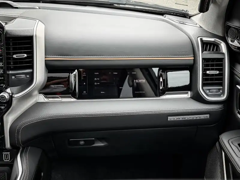 2026 RAM 1500 Tungsten | MULTI-FUNCTION TAILGATE | BED UTILITY G, černá, 10 km, dovoz Kanada — foto 9 z 9