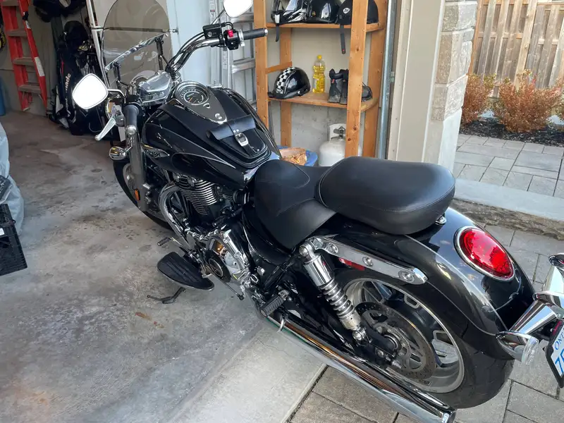 2015 Triumph Thunderbird Commander, černá, 40 362 km, dovoz Kanada — foto 4 z 5