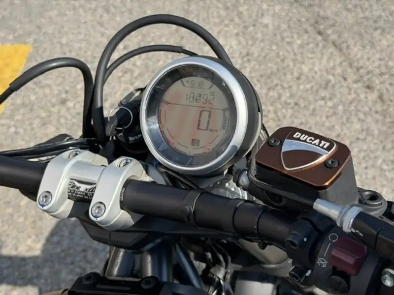 2015 Ducati Unspecified, 18 095 km, dovoz Kanada — foto 6 z 8