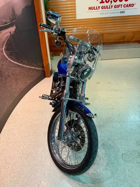 2004 Harley-Davidson Softail Deuce, modrá, 28 350 km, dovoz Kanada — foto 3 z 5