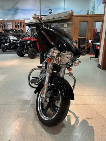 2012 Harley-Davidson Dyna Glide SWITCHBACK 103, černá, 68 729 km, dovoz Kanada — foto 3 z 4