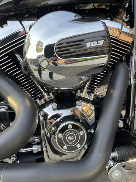 2017 Harley-Davidson Breakout, 816 km, dovoz Kanada — foto 2 z 9
