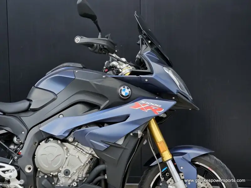 2017 BMW Unspecified, modrá, 21 581 km, dovoz Kanada — foto 12 z 12