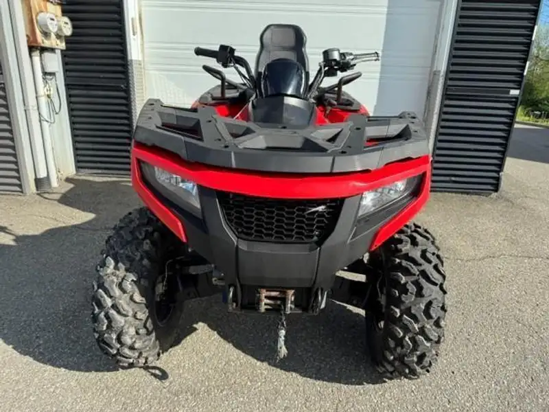 2017 Arctic Cat Unspecified, červená, dovoz Kanada — foto 3 z 6
