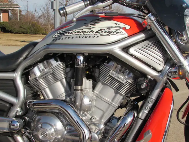 2007 Harley-Davidson Screamin Eagle, 14 000 km, dovoz Kanada — foto 10 z 12