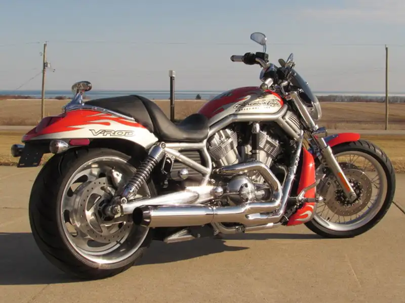 2007 Harley-Davidson Screamin Eagle, 14 000 km, dovoz Kanada — foto 2 z 12