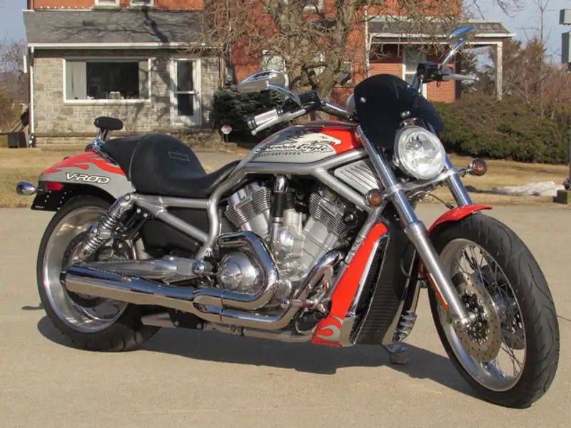 2007 Harley-Davidson Screamin Eagle, 14 000 km, dovoz Kanada — foto 4 z 12