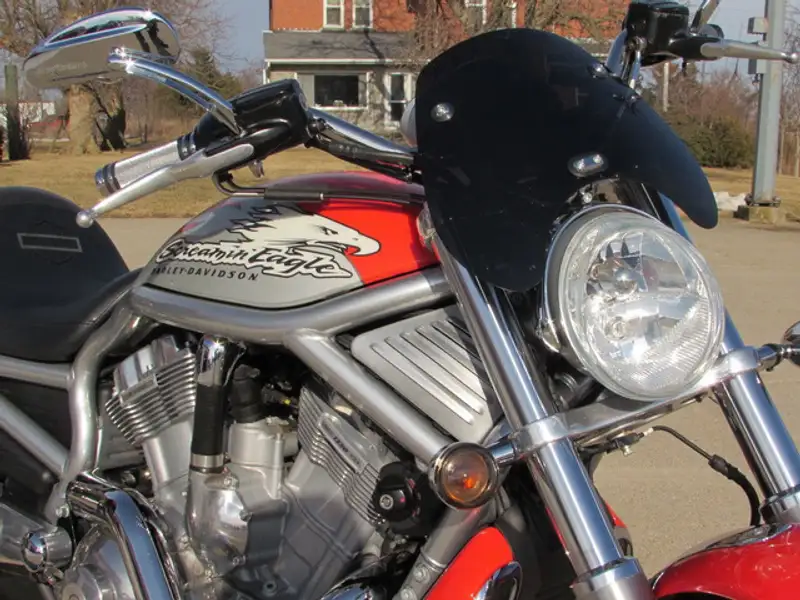 2007 Harley-Davidson Screamin Eagle, 14 000 km, dovoz Kanada — foto 8 z 12