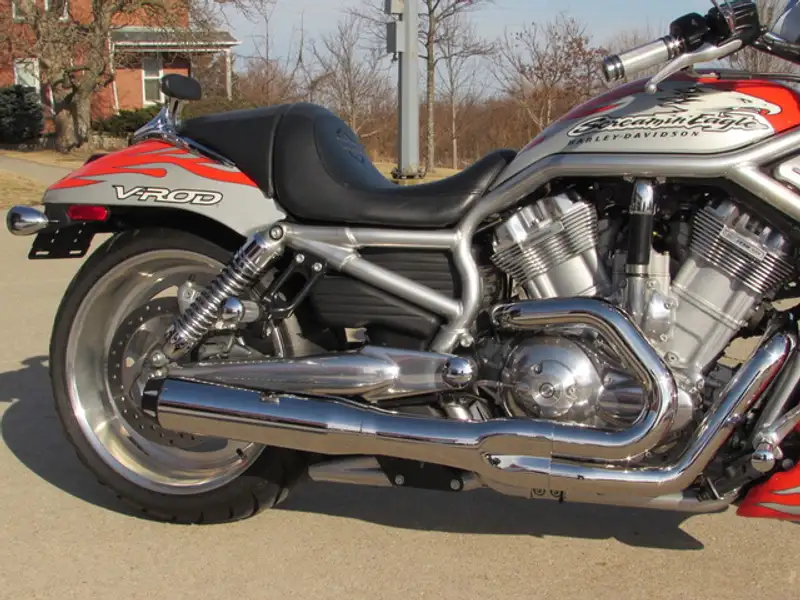 2007 Harley-Davidson Screamin Eagle, 14 000 km, dovoz Kanada — foto 9 z 12
