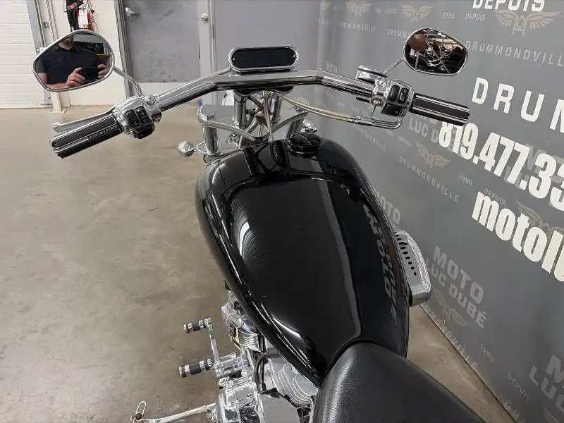2012 Harley-Davidson Softail, 1 811 km, dovoz Kanada — foto 12 z 12
