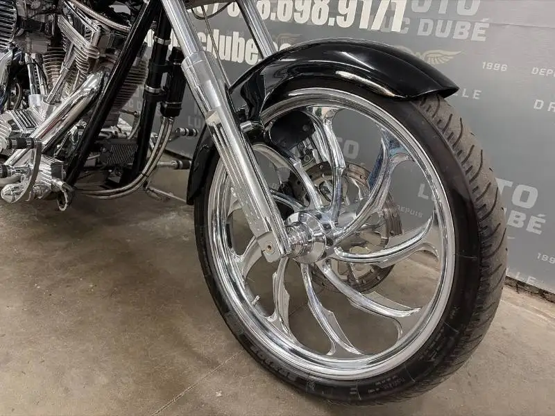 2012 Harley-Davidson Softail, 1 811 km, dovoz Kanada — foto 6 z 12