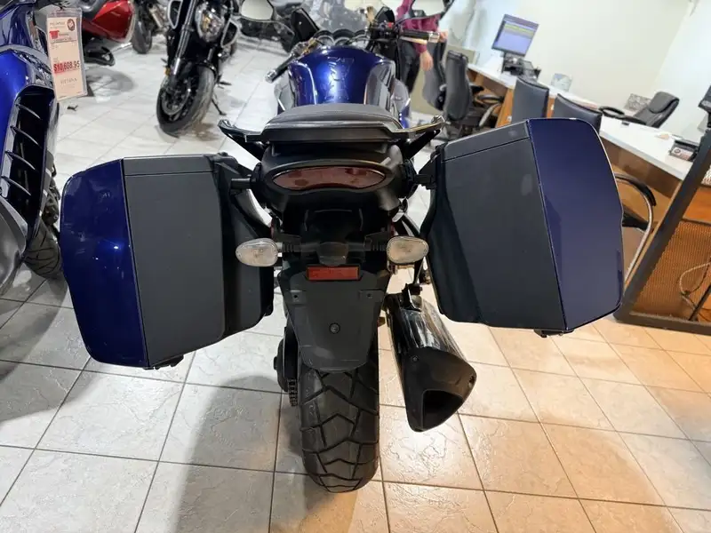 2011 Triumph Sprint, 58 418 km, dovoz Kanada — foto 8 z 8