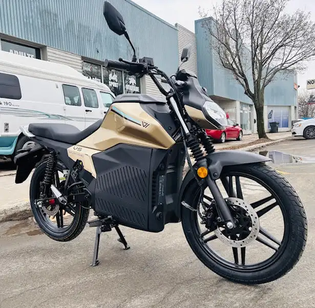 2026 Super Soco VS4, dovoz Kanada — foto 2 z 12