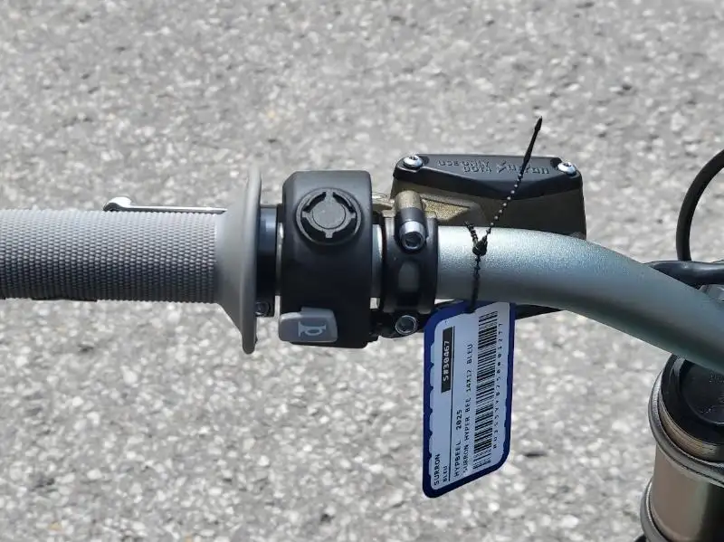 2026 Surron Hyper Bee HYPERBEEB, 0 km, dovoz Kanada — foto 10 z 12
