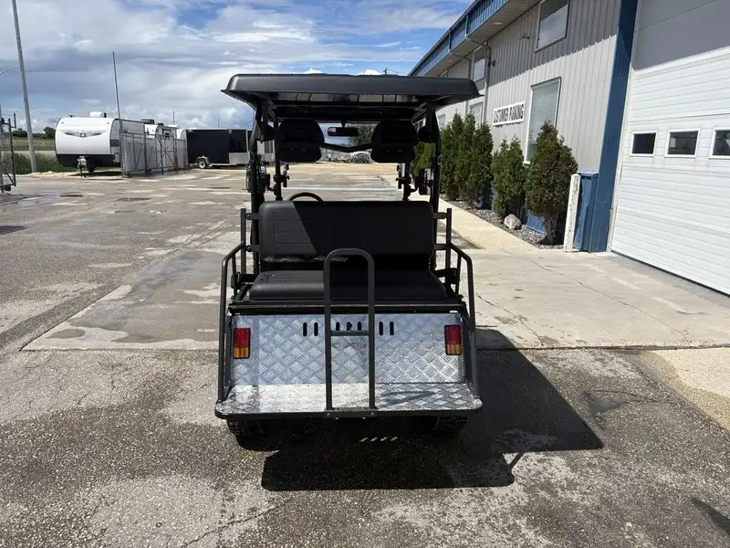 2025 Aodes E-Rover, dovoz Kanada — foto 4 z 9