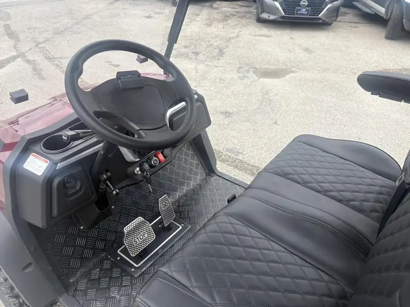 2025 Aodes E-Rover, červená, dovoz Kanada — foto 4 z 10