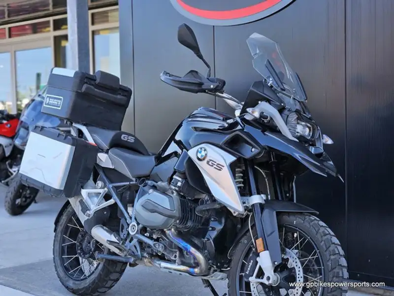 2016 BMW Unspecified, černá, 48 525 km, dovoz Kanada — foto 5 z 12