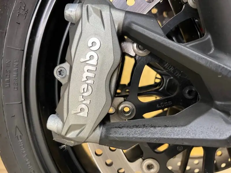 2015 Ducati Hyperstrada, červená, 6 100 km, dovoz Kanada — foto 5 z 10