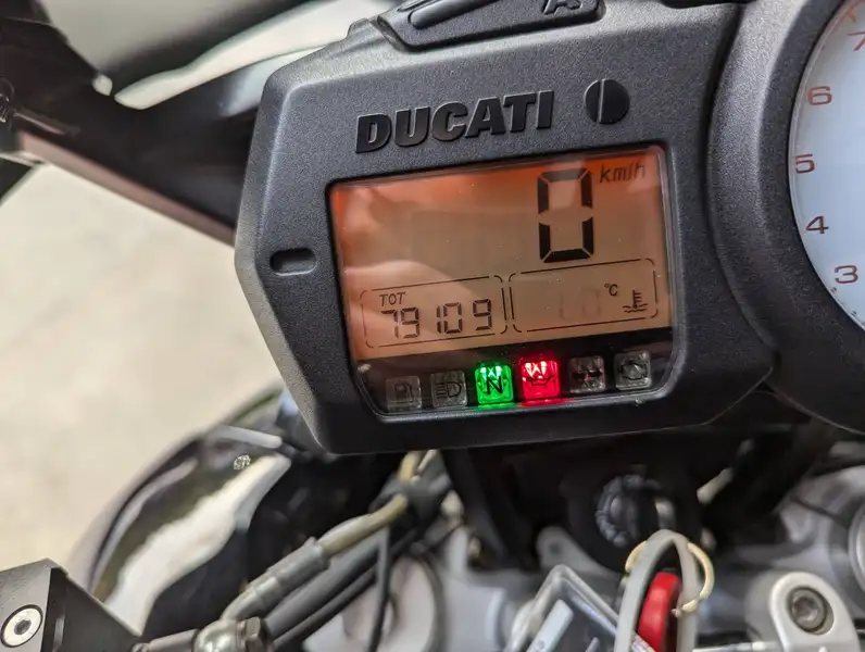 2006 Ducati Multistrada Blackout Version, černá, 79 109 km, dovoz Kanada — foto 3 z 9