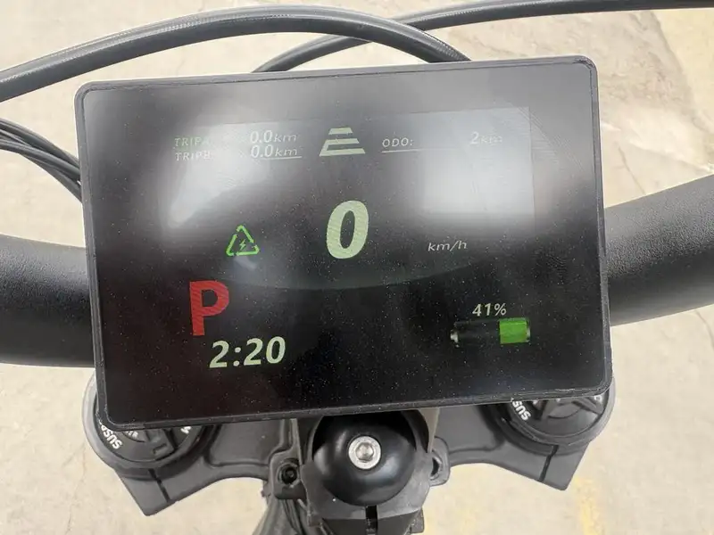 2026 E Ride Pro SR, dovoz Kanada — foto 5 z 6