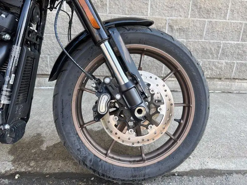 2024 Harley-Davidson Unspecified, černá, 2 957 km, dovoz Kanada — foto 6 z 12