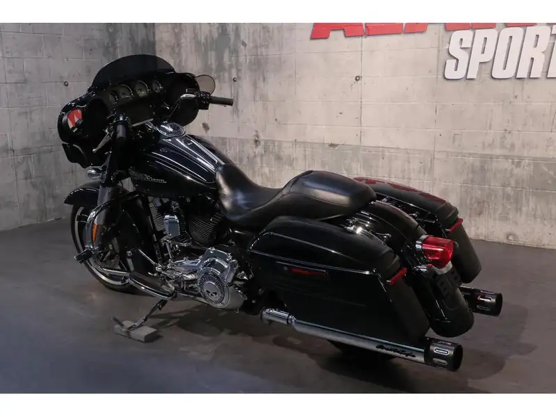 2014 Harley-Davidson Unspecified, černá, 48 350 km, dovoz Kanada — foto 3 z 12
