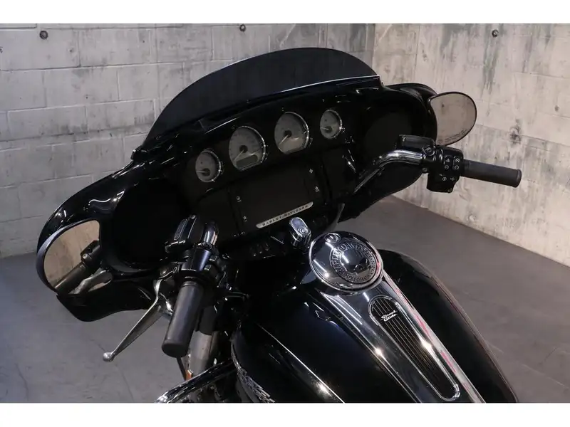 2014 Harley-Davidson Unspecified, černá, 48 350 km, dovoz Kanada — foto 5 z 12