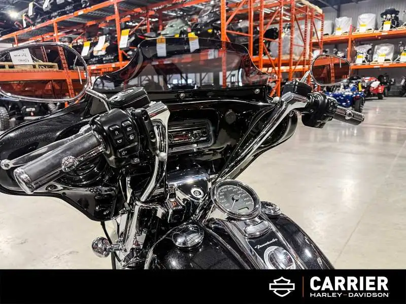 2016 Harley-Davidson Freewheeler FLRT, 57 213 km, dovoz Kanada — foto 7 z 11