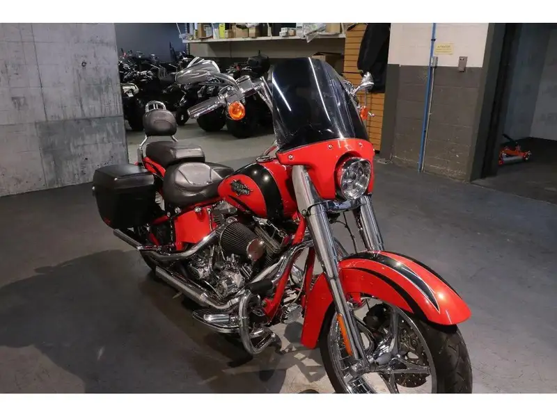 2011 Harley-Davidson Unspecified, červená, 86 457 km, dovoz Kanada — foto 12 z 12