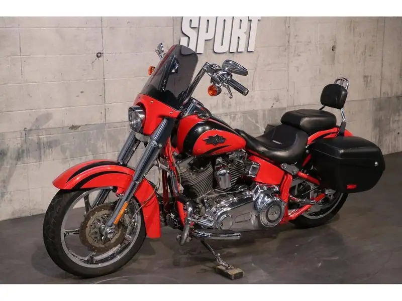 2011 Harley-Davidson Unspecified, červená, 86 457 km, dovoz Kanada — foto 2 z 12