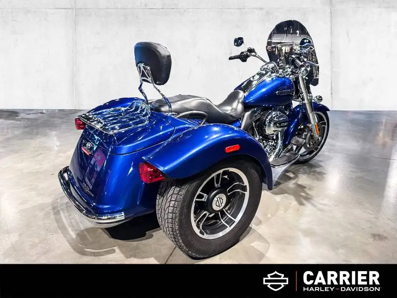 2015 Harley-Davidson Unspecified FLRT, modrá, 47 609 km, dovoz Kanada — foto 8 z 12