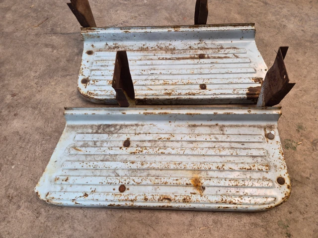 Ford Flareside Truck Box Step Plates with Brackets., dovoz Kanada — foto 2 z 5
