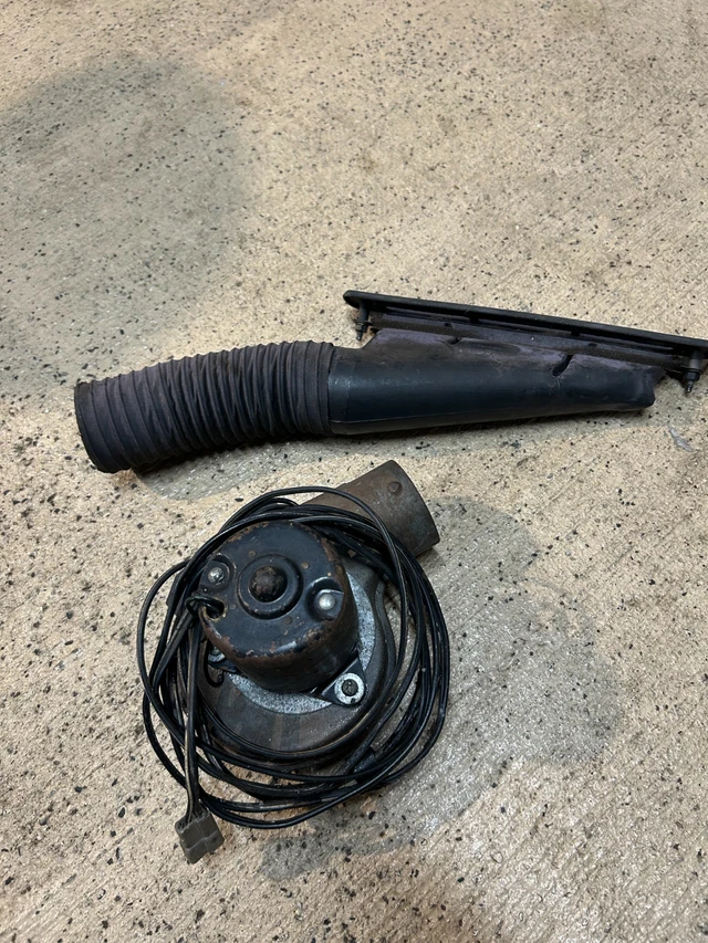 Mopar Parts, dovoz Kanada — foto 4 z 5