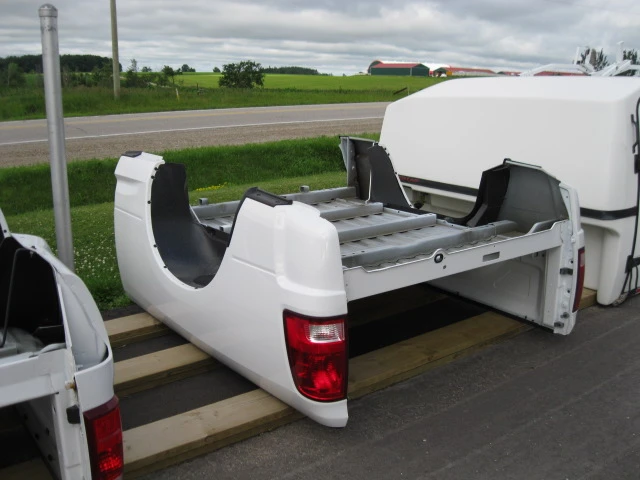 #24031 2023-25 Ford F250/350 SRW 8' White Take off truck Box, bílá, dovoz Kanada — foto 1