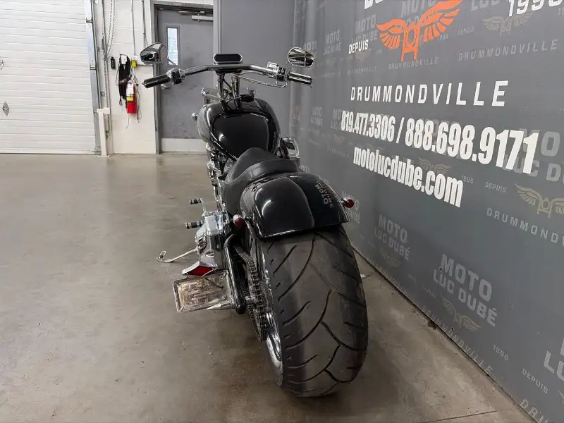 2012 Harley-Davidson Softail, 1 811 km, dovoz Kanada — foto 11 z 12