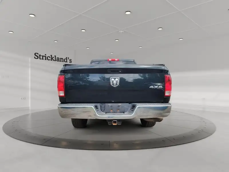 2015 RAM 1500 ST, černá, 155 273 km, dovoz Kanada — foto 3 z 12