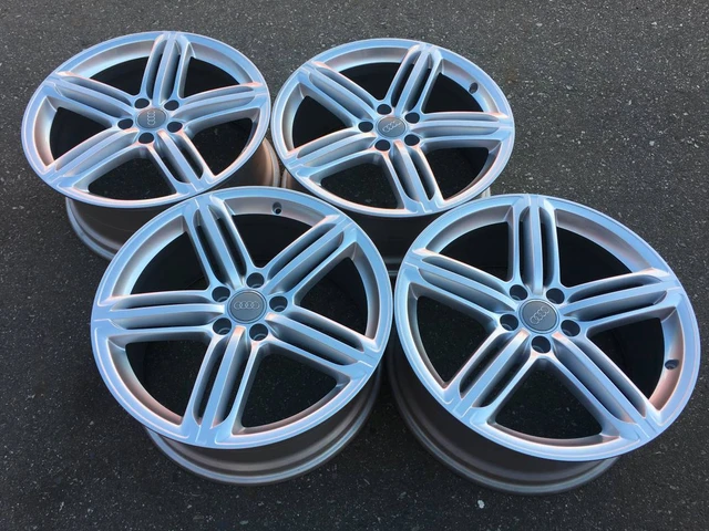 sada Genuine Factory Audi A4 S4 19" S-Line rims as nový Cond, dovoz Kanada — foto 2 z 5