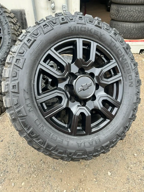 nový 33"Micky Thompson with Chevy Rims 8x180, dovoz Kanada — foto 3 z 4