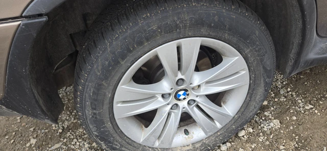 255/5518 Pirelli Scorpion All Season Wheel + Tires - 2007 BMW X5, dovoz Kanada — foto 4 z 5