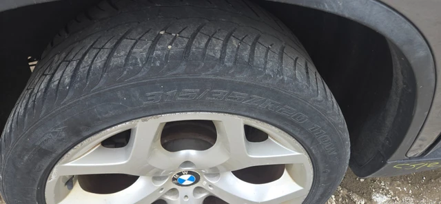 275/40R20 ANTARES SUMMER WHEELS+ TIRES - 2010 BMW X6, dovoz Kanada — foto 2 z 5