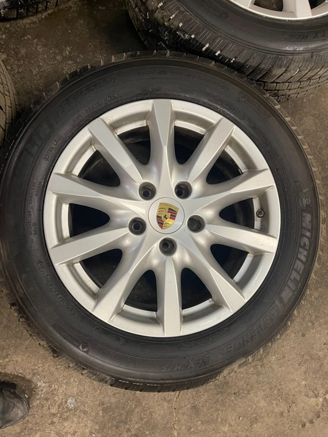 255/55r18 Michelin Defender Ltx M/s All Season From A 2014 Porsc, dovoz Kanada — foto 3 z 5