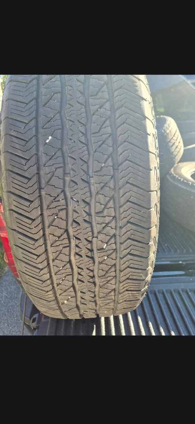Take off tires, dovoz Kanada — foto 1 z 3 Take off tires, dovoz Kanada — foto 1 z 3