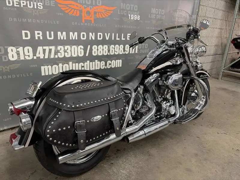 2003 Harley-Davidson FL, 77 082 km, dovoz Kanada — foto 4 z 12